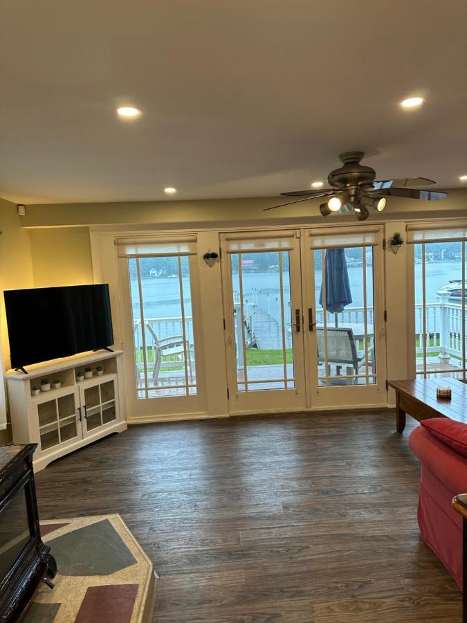 Waterfront Home With Dock Belmont Exterior foto