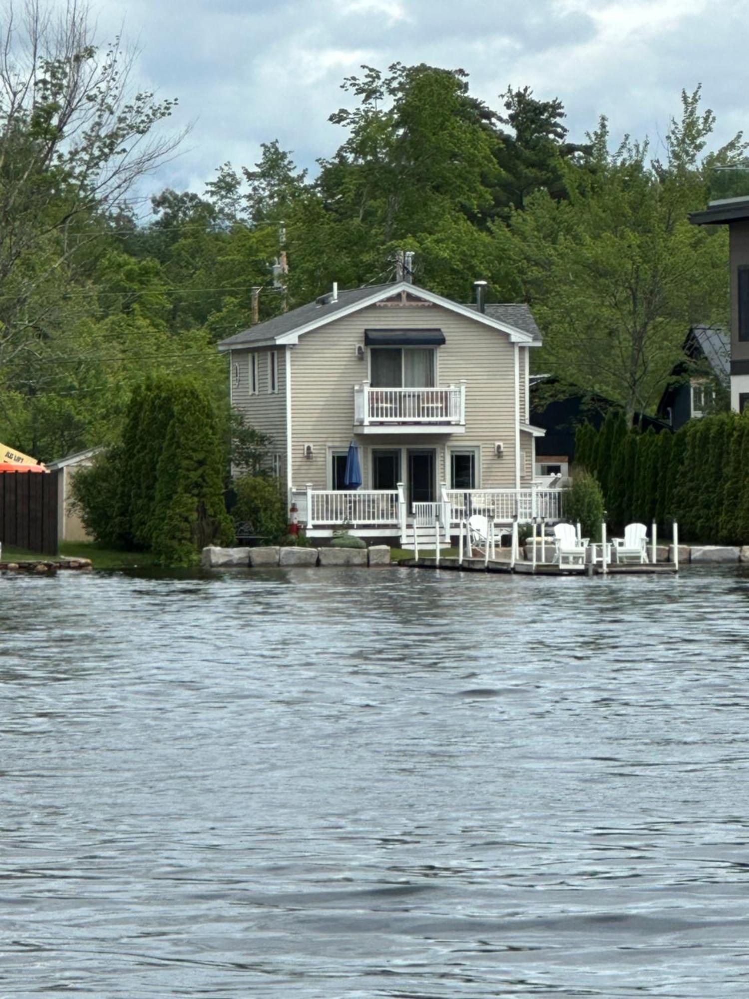Waterfront Home With Dock Belmont Exterior foto